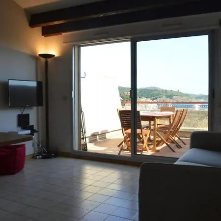 : Cabine, Terrasse, Proche - Fr-1-225c-30 Apartment *