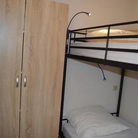 : Cabine, Terrasse, Proche - Fr-1-225c-30 Apartment *